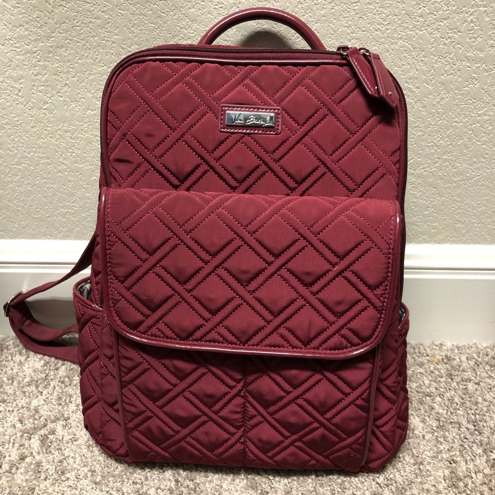 Burgundy Vera Bradley backpack 🎒
